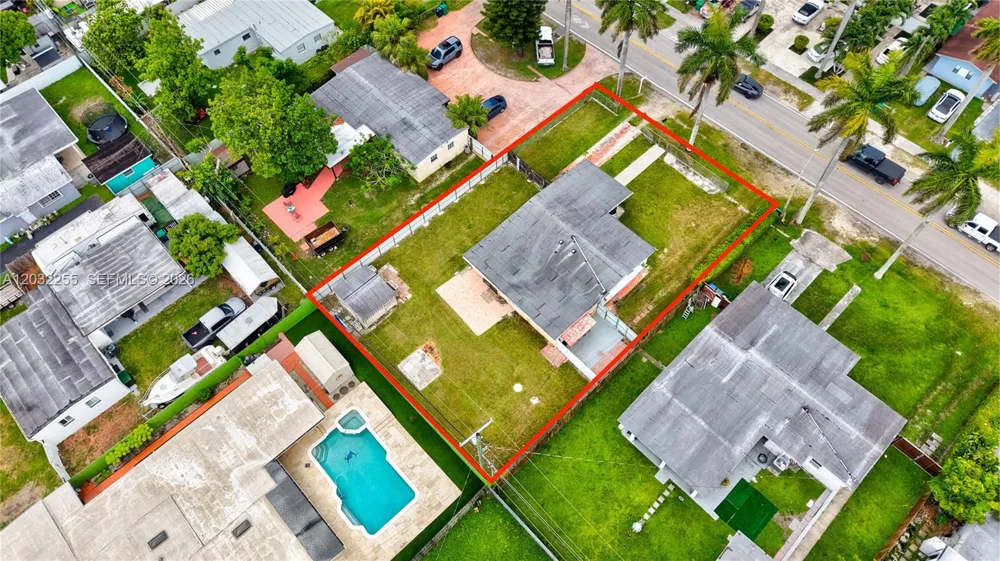 9840 SW 48th St Miami, FL 33165