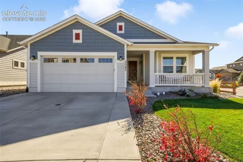 2583 Lakes Edge Drive
