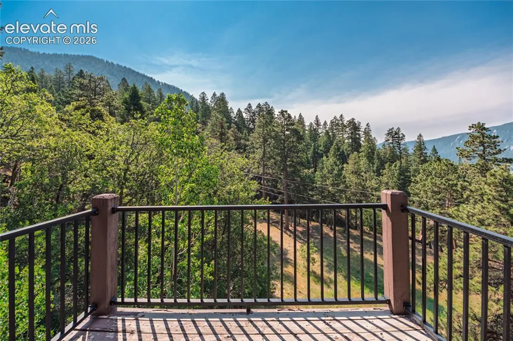 10668 W Highway 24 Green Mountain Falls, CO 80819