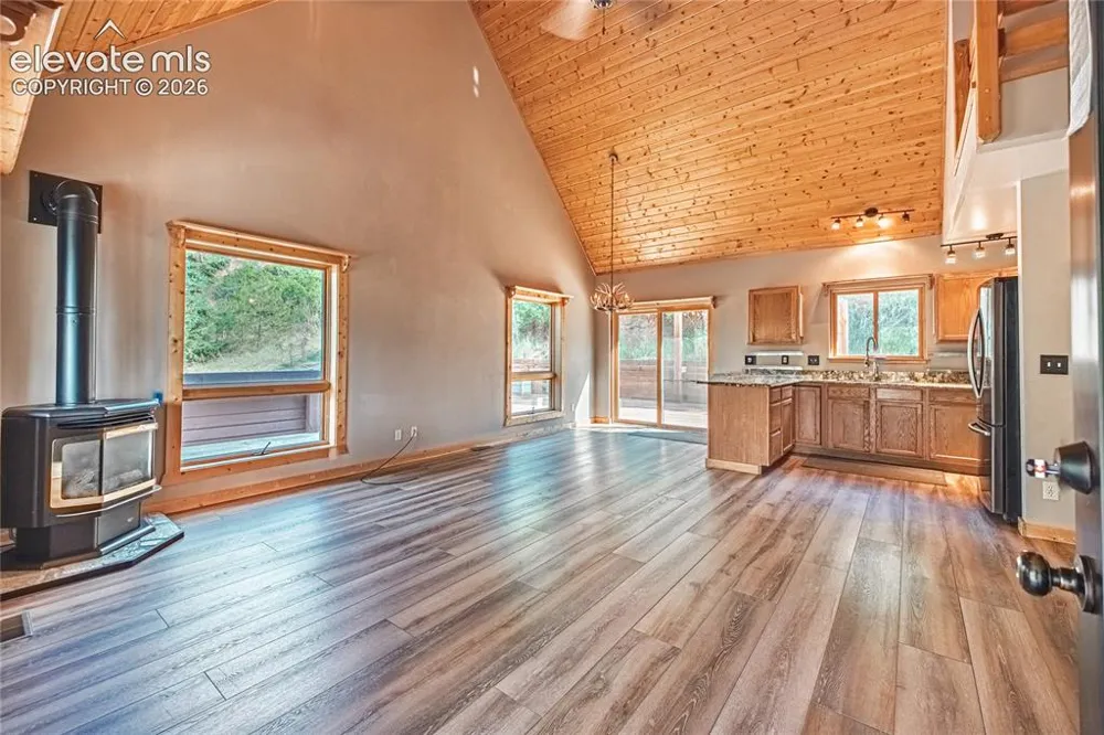10668 W Highway 24 Green Mountain Falls, CO 80819