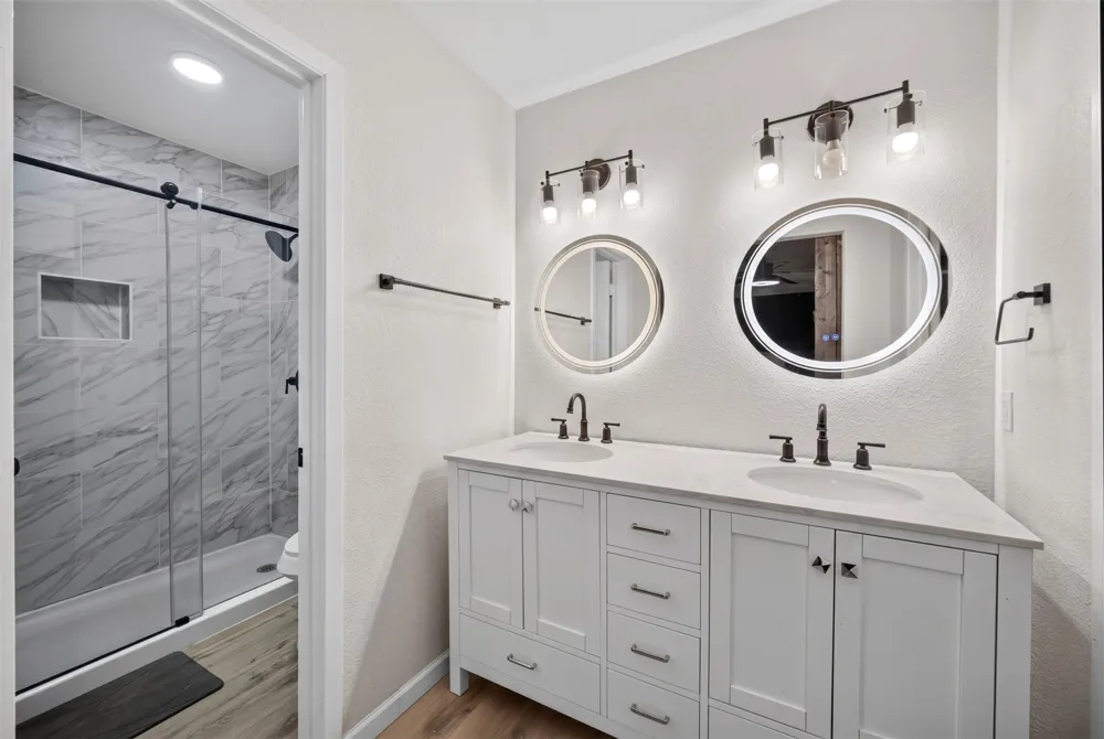 3919 Ridgeoak Way Farmers Branch, TX 75244