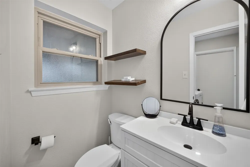 3919 Ridgeoak Way Farmers Branch, TX 75244