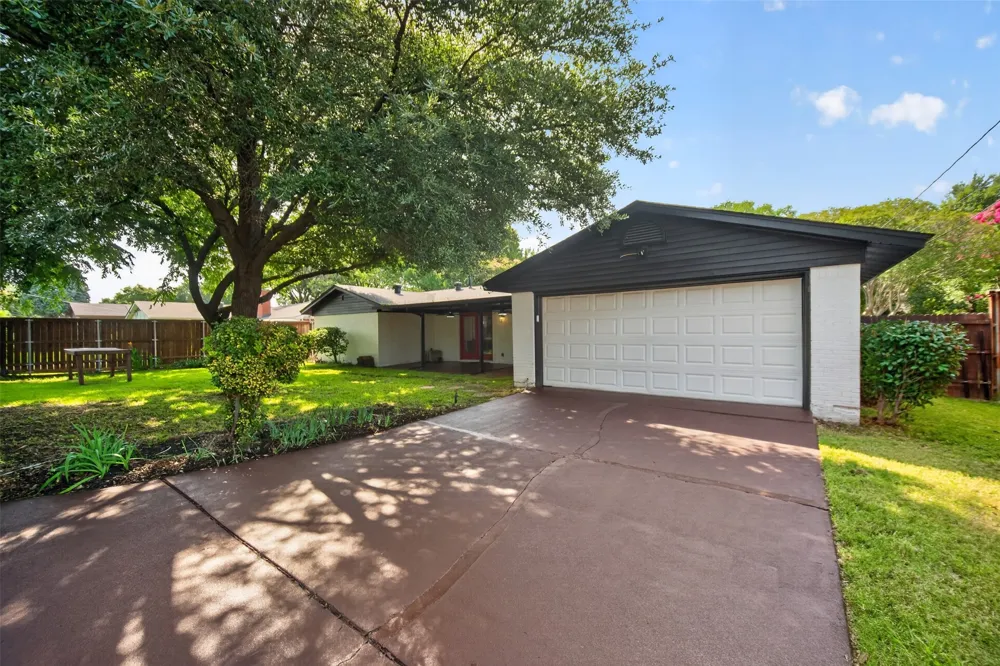 3919 Ridgeoak Way Farmers Branch, TX 75244