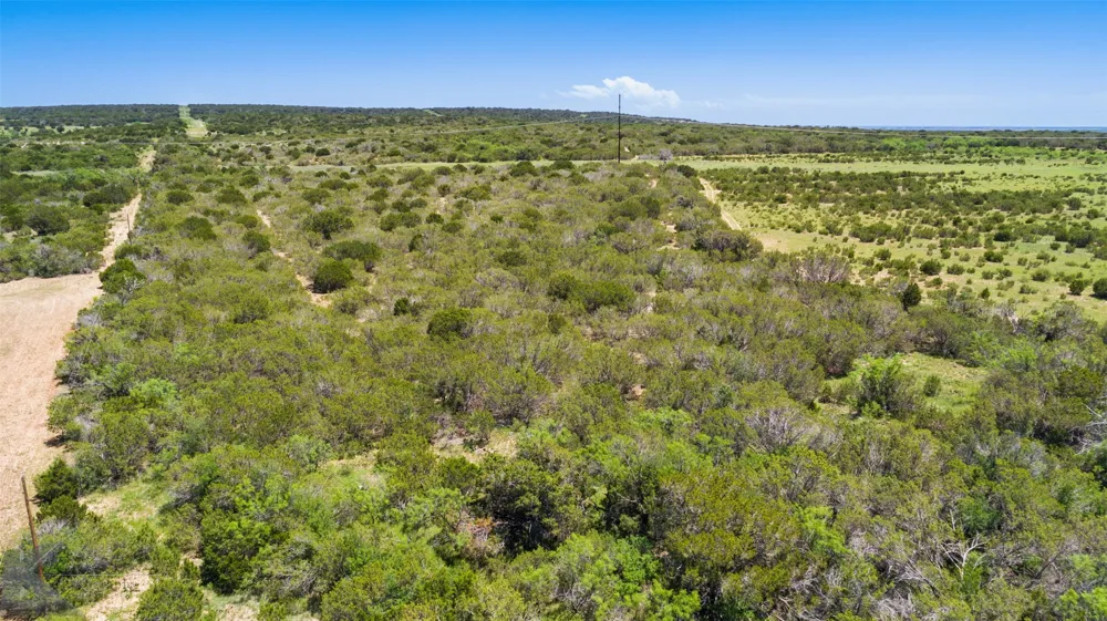 4897 FM 1086 Bradshaw, TX 79567
