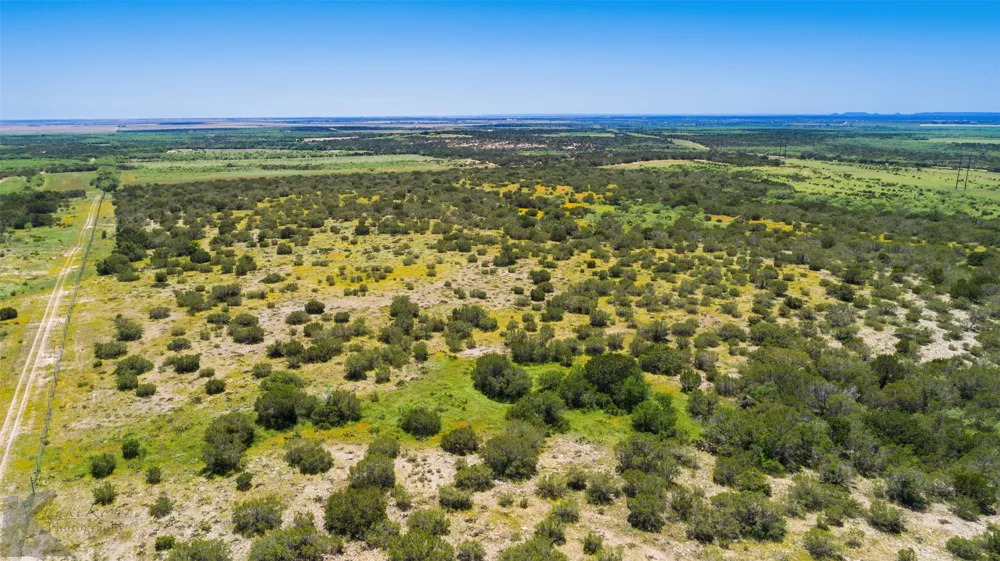 4897 FM 1086 Bradshaw, TX 79567
