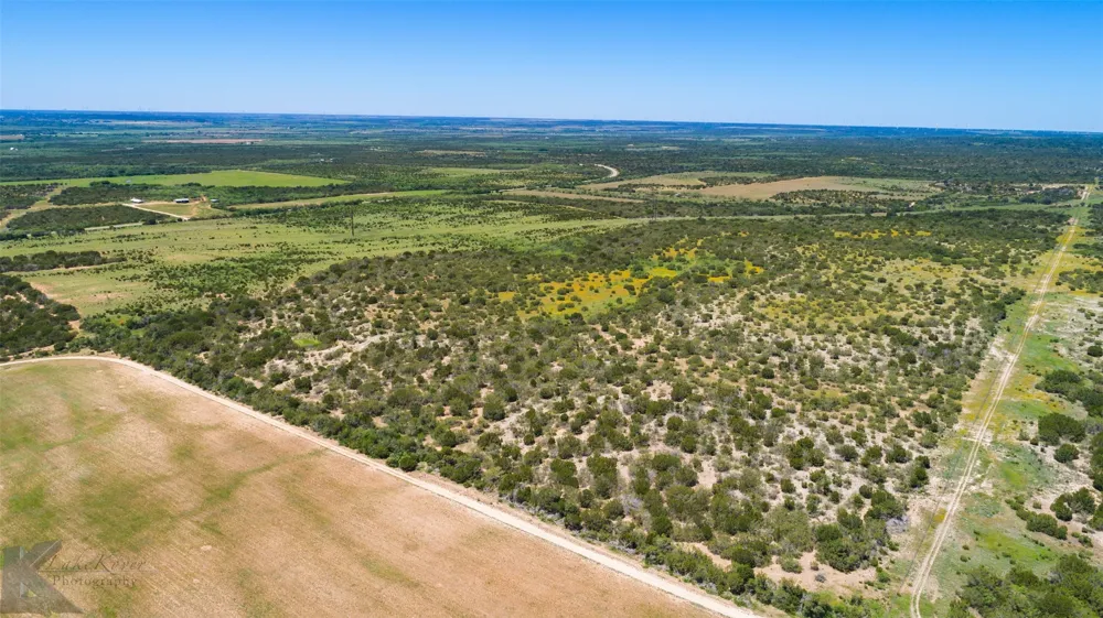 4897 FM 1086 Bradshaw, TX 79567