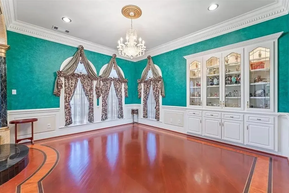 2907 Cedar Woods Place Houston, TX 77068