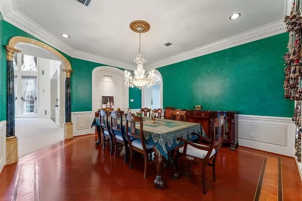 2907 Cedar Woods Place Houston, TX 77068