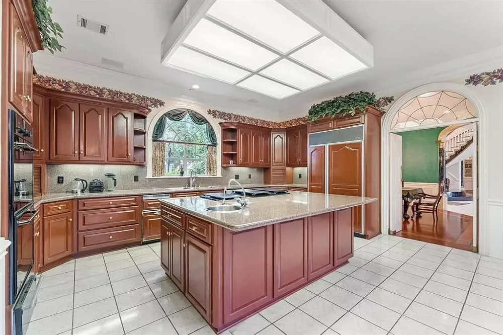 2907 Cedar Woods Place Houston, TX 77068