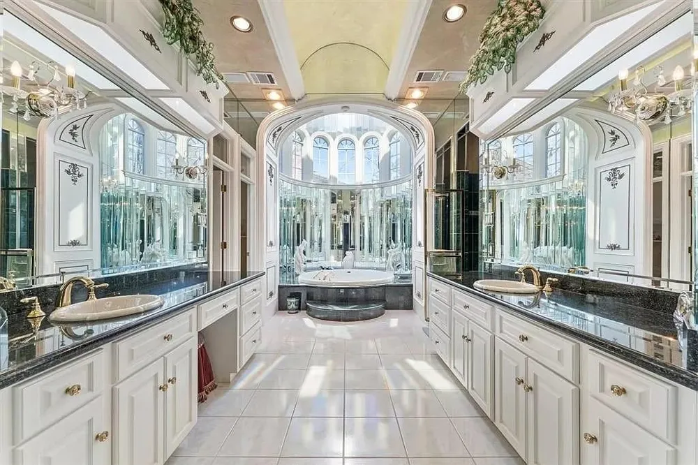 2907 Cedar Woods Place Houston, TX 77068