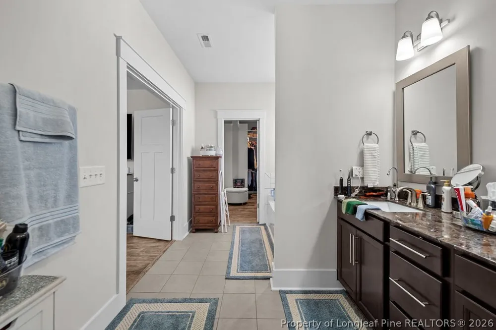 1442 Creekwood Road Hope Mills, NC 28348