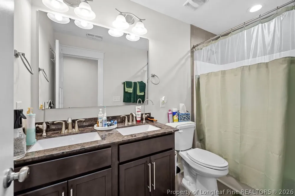 1442 Creekwood Road Hope Mills, NC 28348