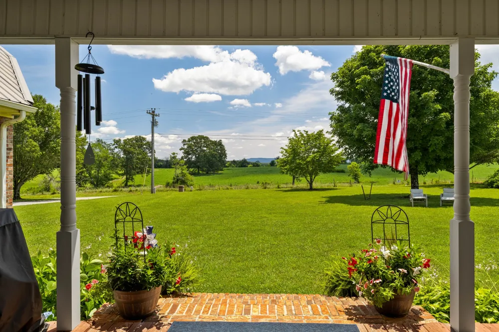 2325 Old Well Rd Morrison, TN 37357