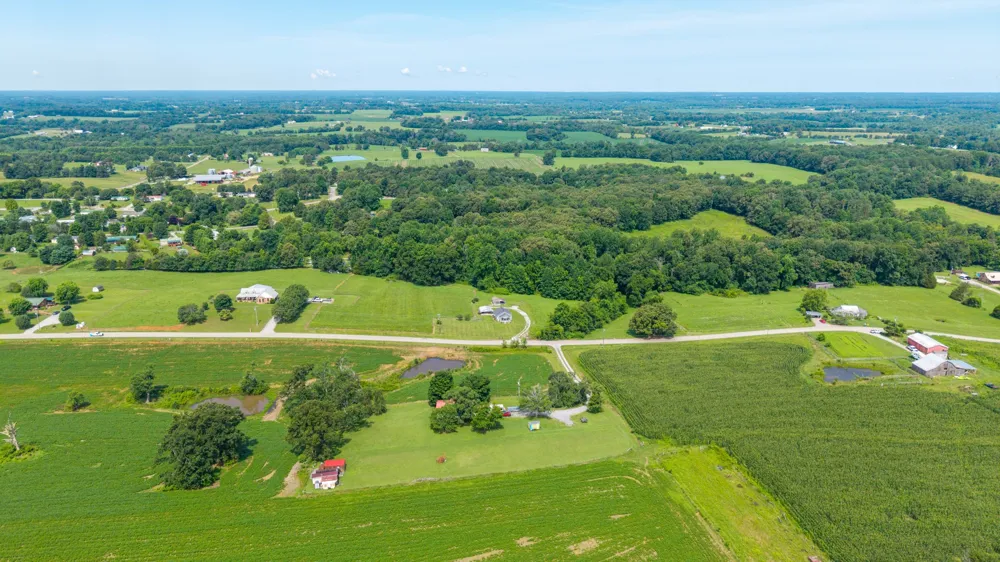 2325 Old Well Rd Morrison, TN 37357