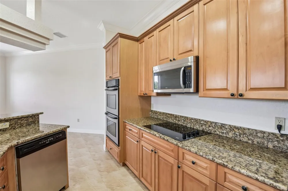 8335 CHEYENNE DRIVE Seminole, FL 33777