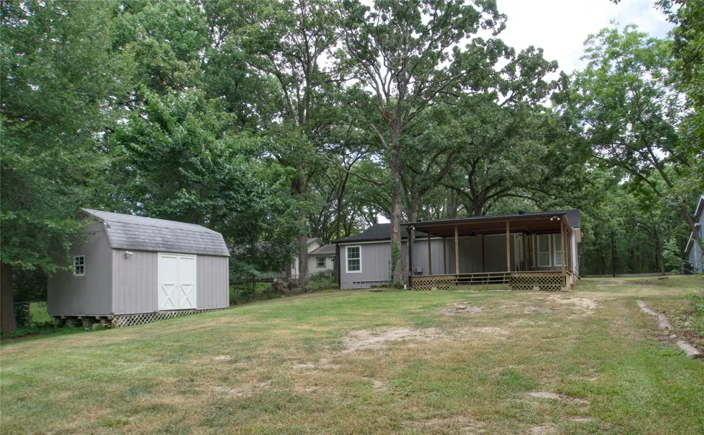 124 Armada Loop Payne Springs, TX 75156