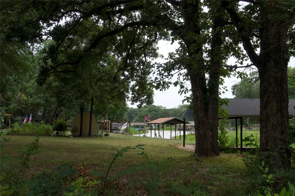124 Armada Loop Payne Springs, TX 75156