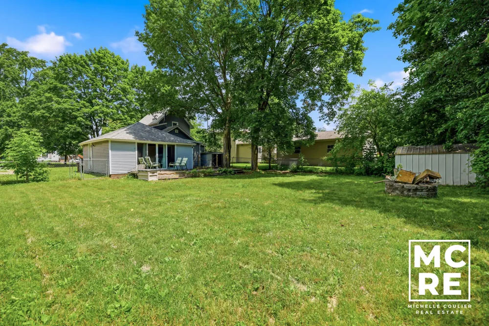 430 E Bond Street Hastings City, MI 49058