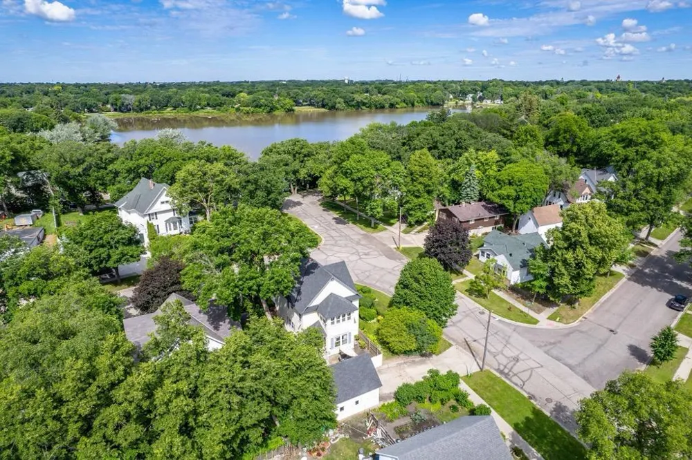 348 Whitford Street Fergus Falls, MN 56537