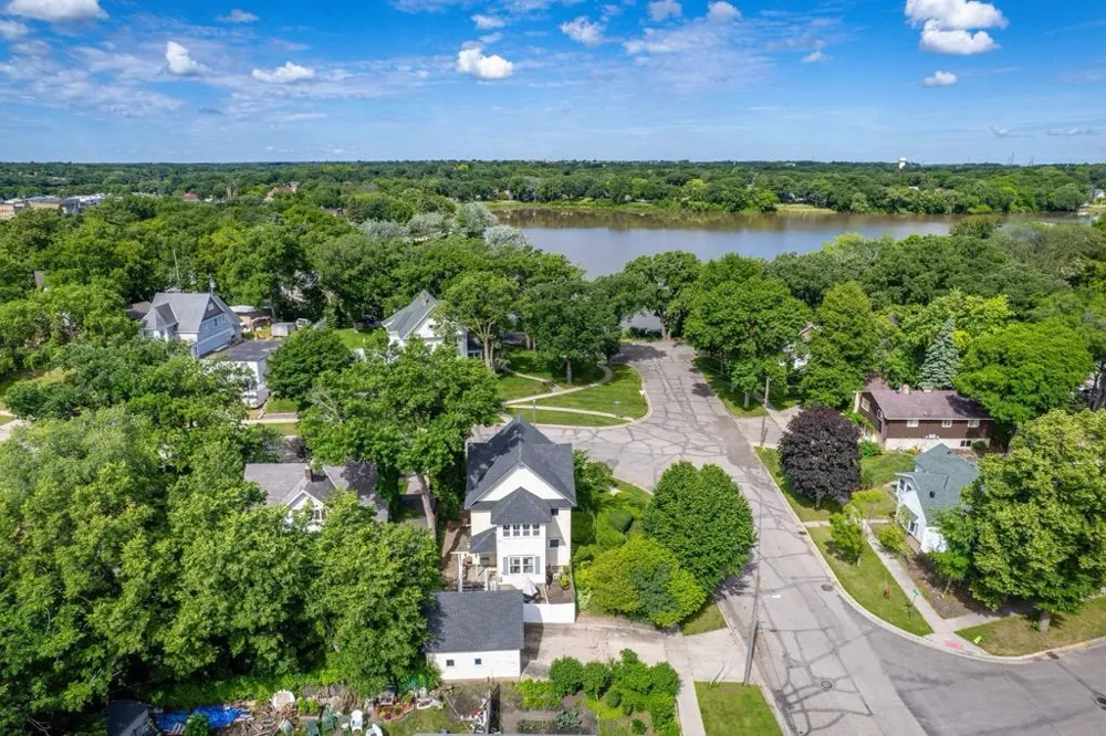 348 Whitford Street Fergus Falls, MN 56537