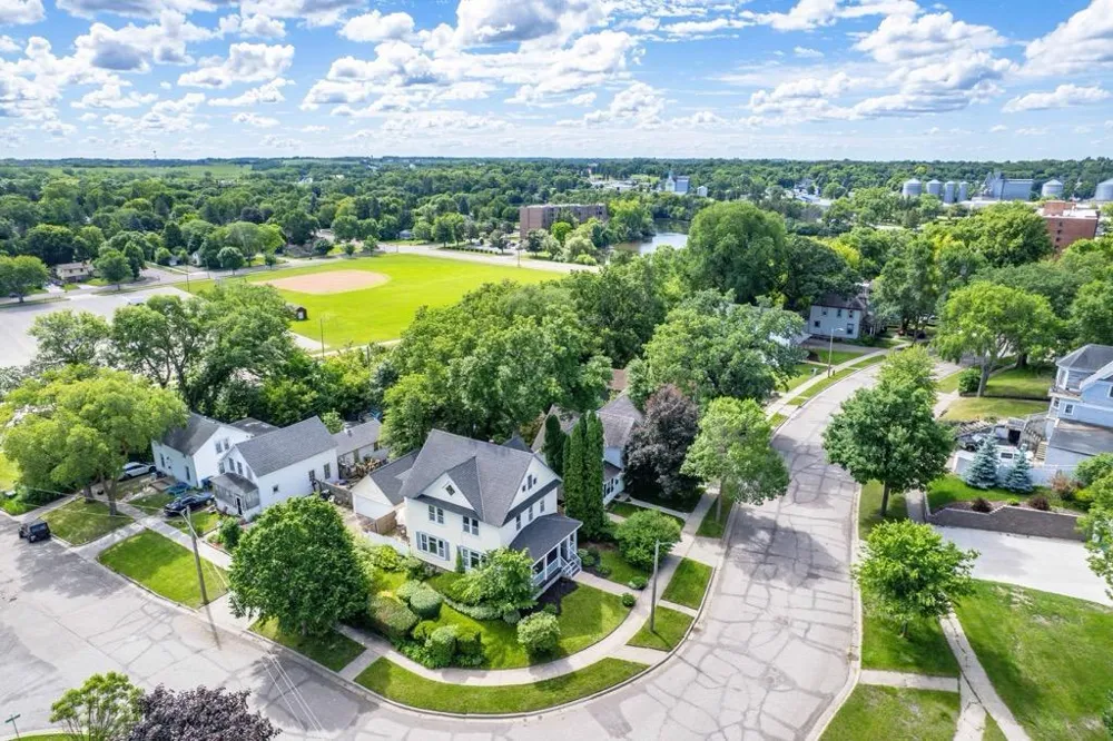 348 Whitford Street Fergus Falls, MN 56537