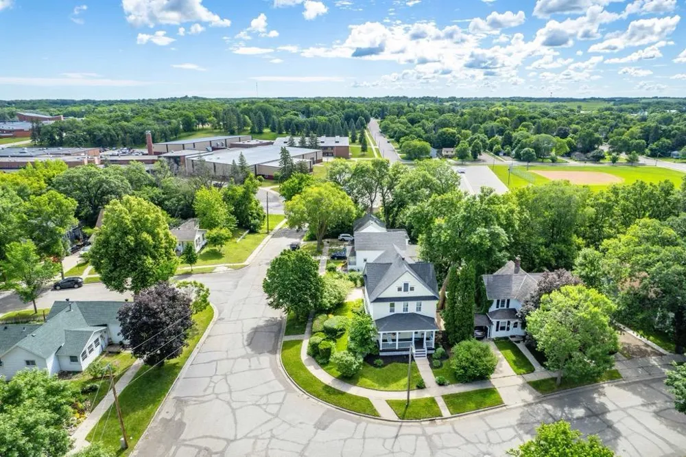 348 Whitford Street Fergus Falls, MN 56537