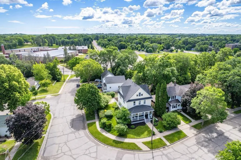 348 Whitford Street Fergus Falls, MN 56537