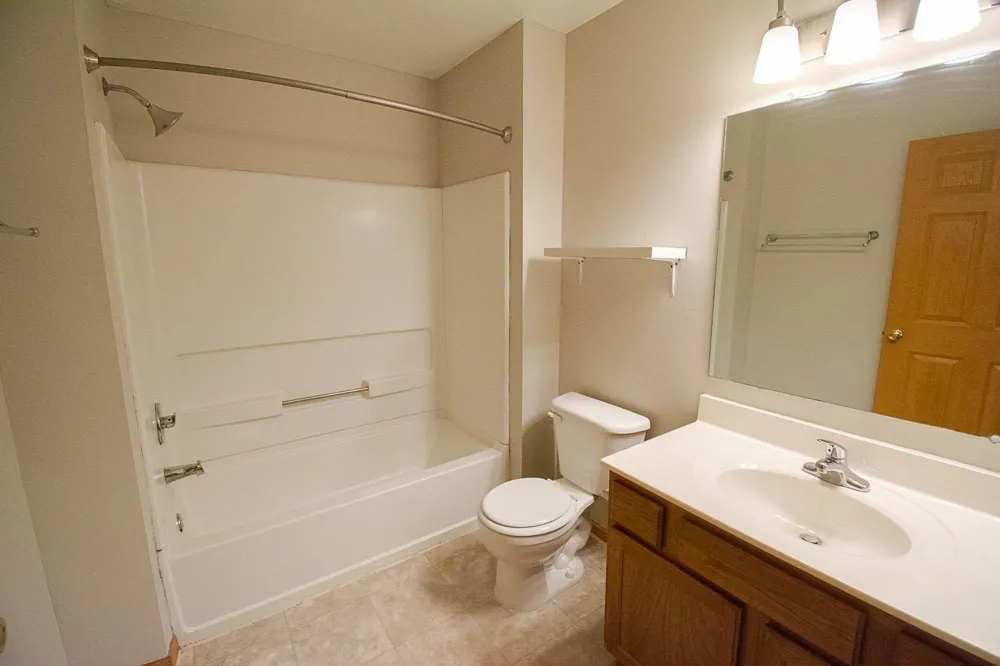 1876 Deerhaven Lane NE #2 Rochester, MN 55906