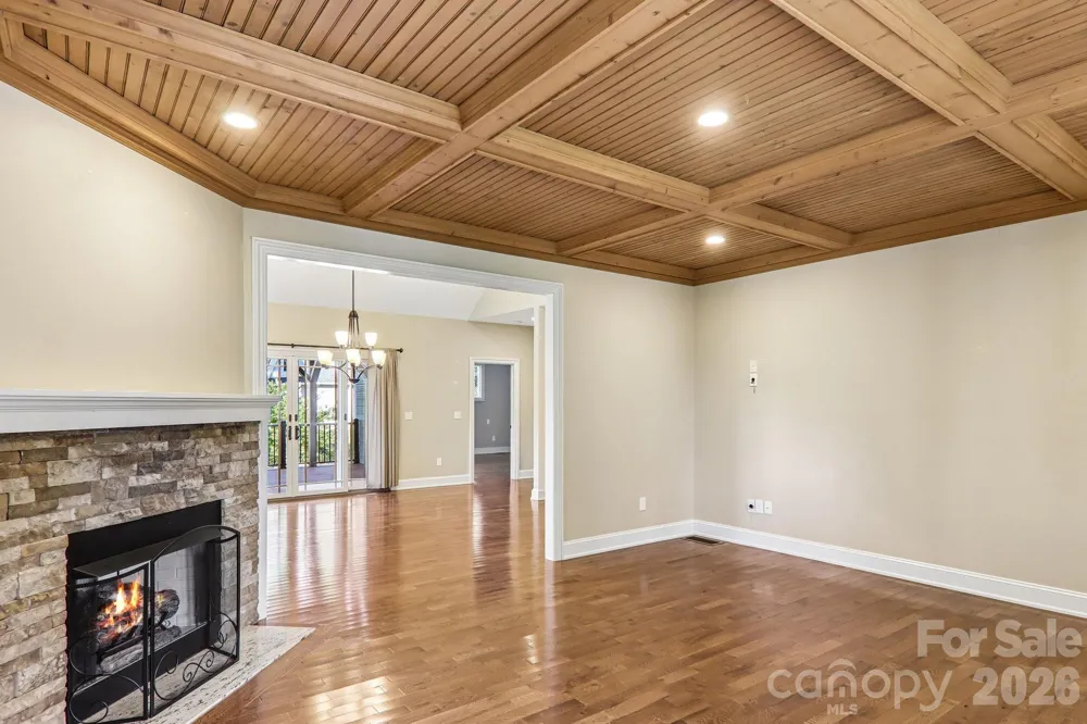 17 Hamilton Woods Lane Etowah, NC 28729