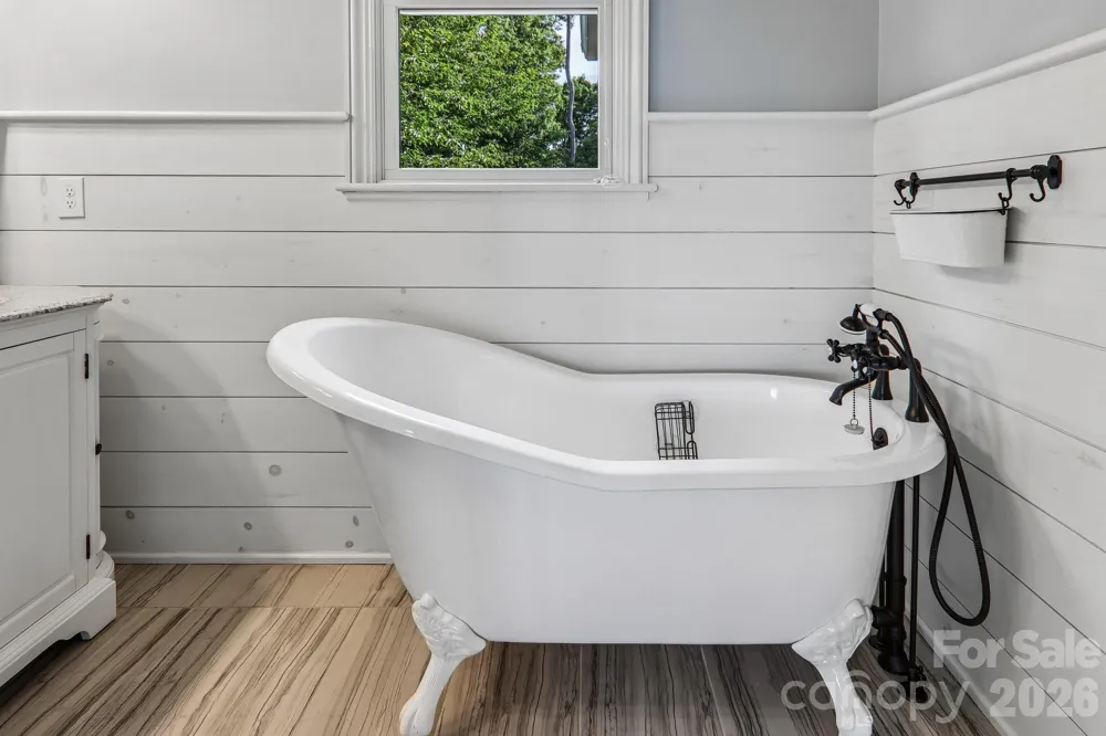 17 Hamilton Woods Lane Etowah, NC 28729