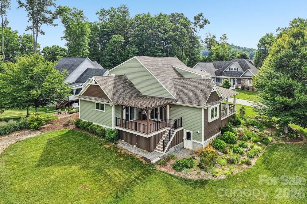 17 Hamilton Woods Lane Etowah, NC 28729