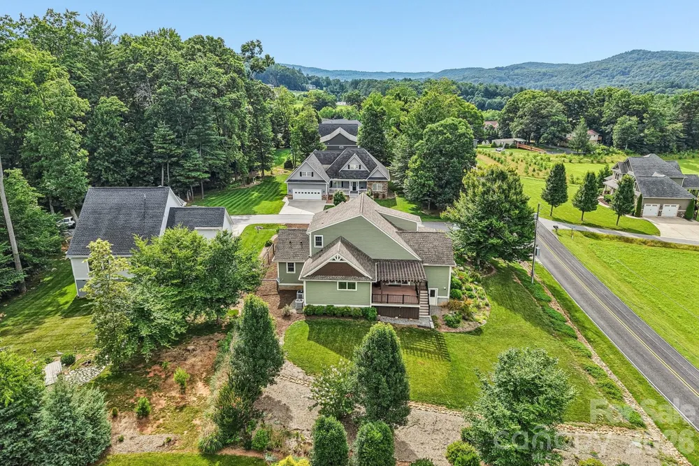17 Hamilton Woods Lane Etowah, NC 28729