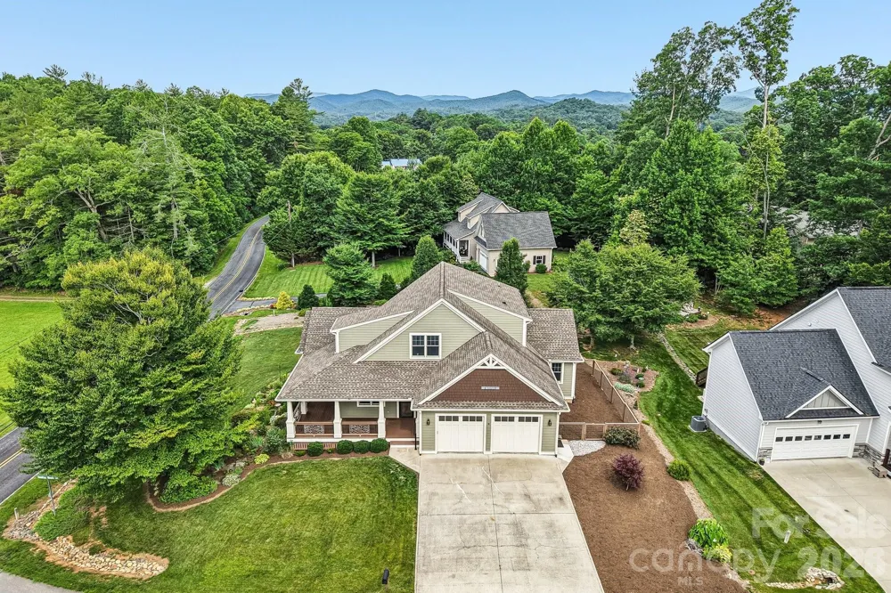 17 Hamilton Woods Lane Etowah, NC 28729