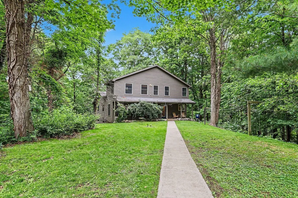 11355 108th Street SE Alto, MI 49302