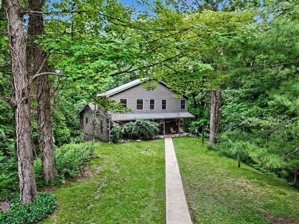 11355 108th Street SE Alto, MI 49302