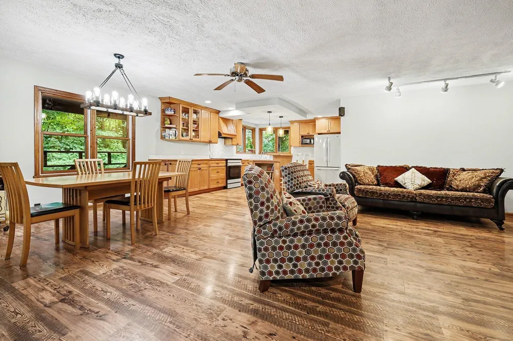 11355 108th Street SE Alto, MI 49302