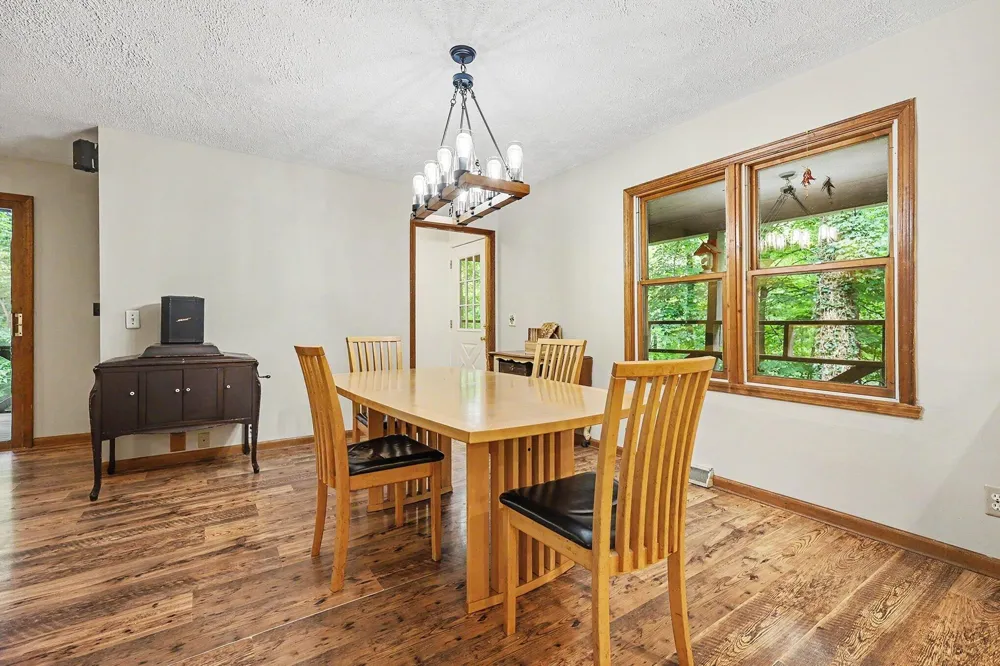 11355 108th Street SE Alto, MI 49302
