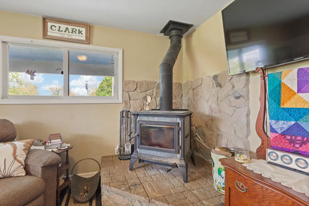 14321 W Austin Road Manchester, MI 48158
