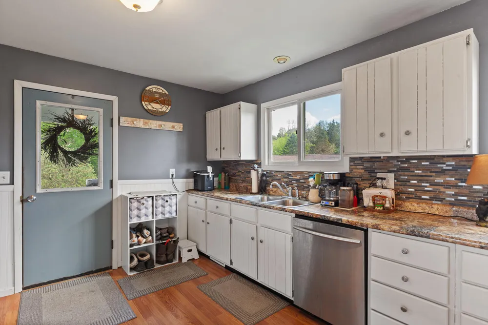 14321 W Austin Road Manchester, MI 48158