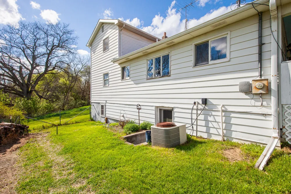 14321 W Austin Road Manchester, MI 48158