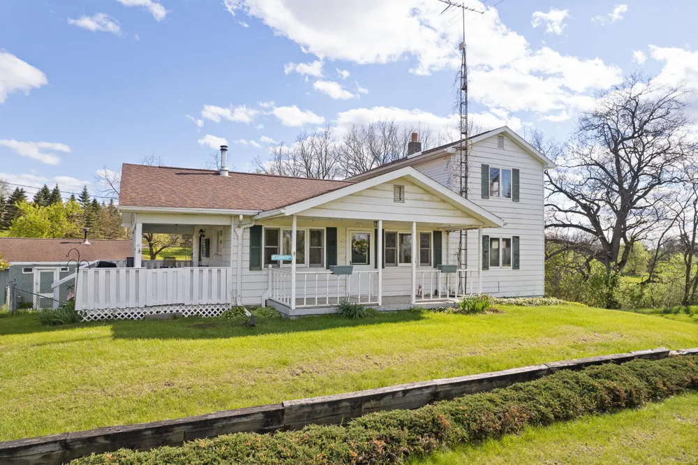 14321 W Austin Road Manchester, MI 48158