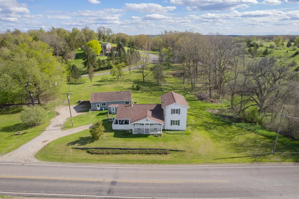 14321 W Austin Road Manchester, MI 48158