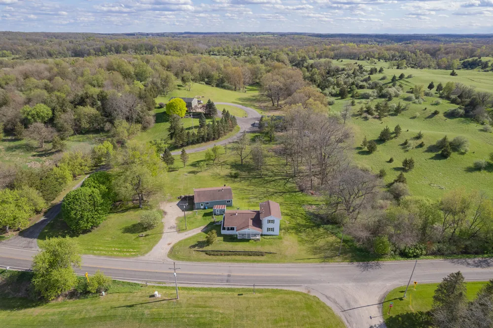 14321 W Austin Road Manchester, MI 48158