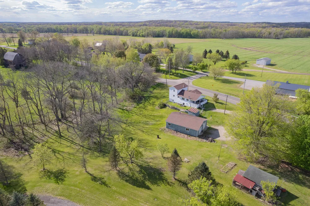 14321 W Austin Road Manchester, MI 48158