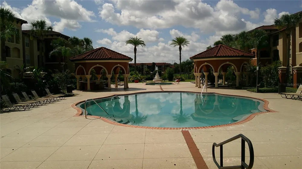 5518 METROWEST BOULEVARD #207 Orlando, FL 32811