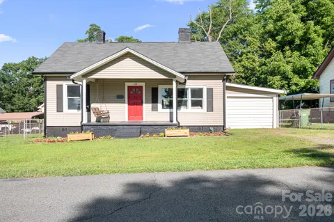 102 Madora Street