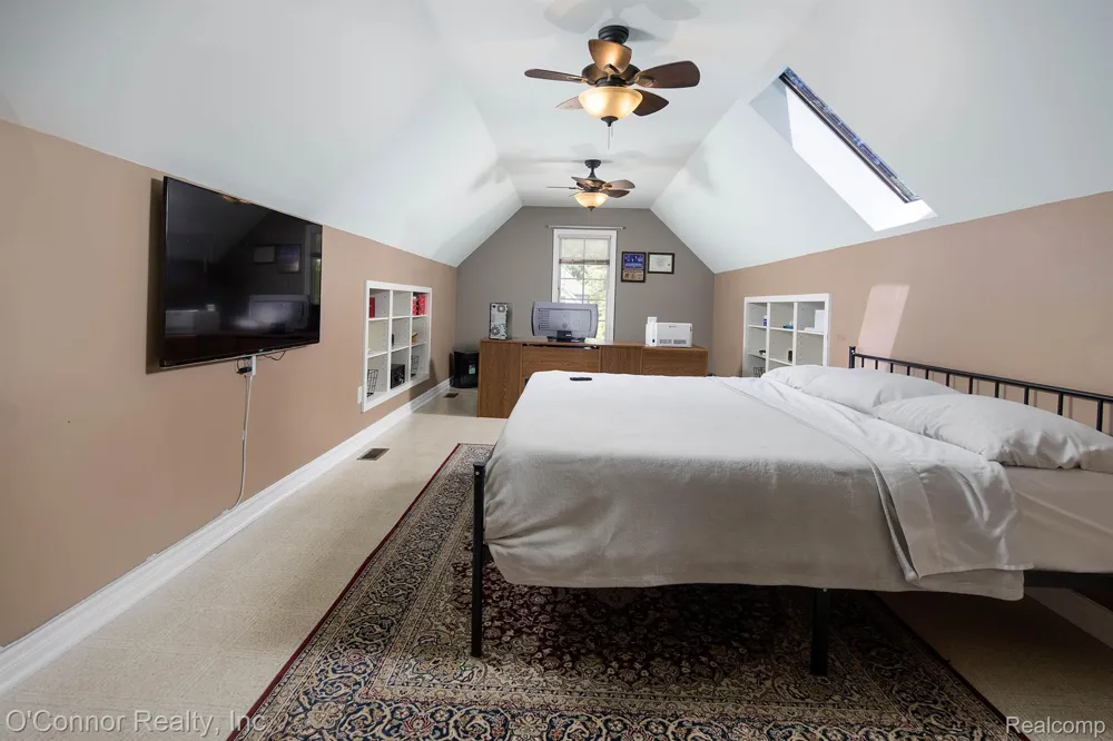 3239 Turnberry Port Huron Charter Township, MI 48060