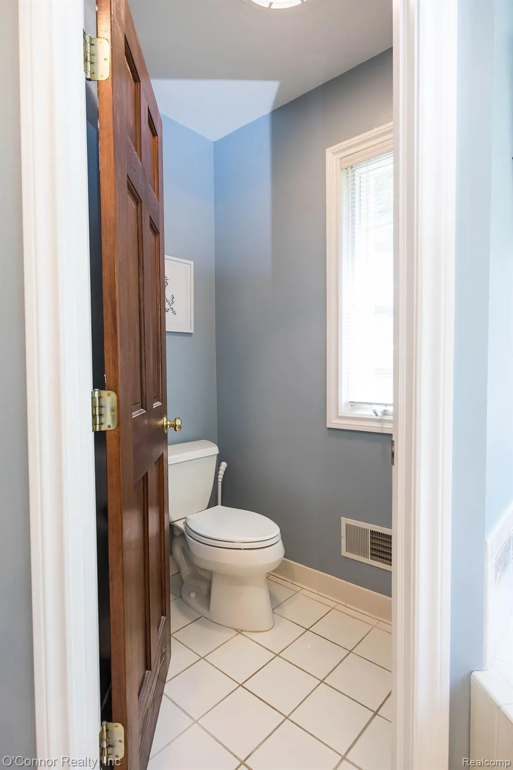 3239 Turnberry Port Huron Charter Township, MI 48060