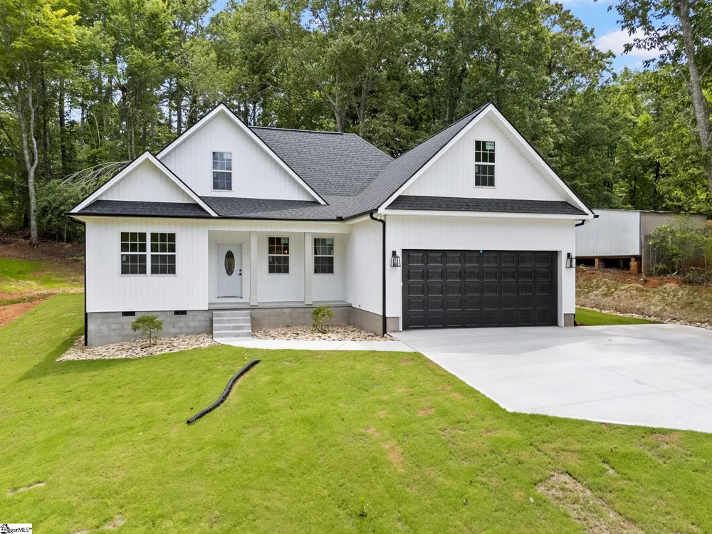 207 Eastview Drive Pickens, SC 29671