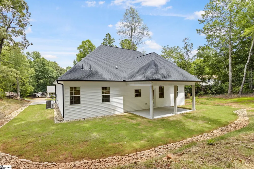 207 Eastview Drive Pickens, SC 29671